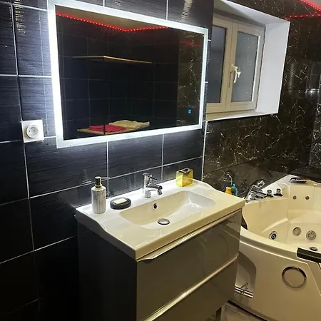 Le Petit Nid Douillet Spa Balneo